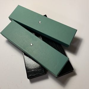 NWOT 4 Gift Boxes Green and Black